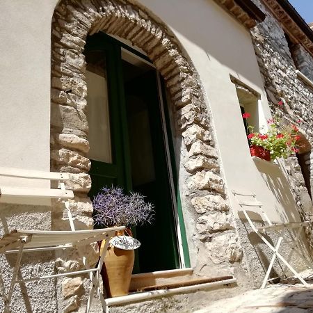 B&B Il Buon Cammino Roccamandolfi Екстер'єр фото